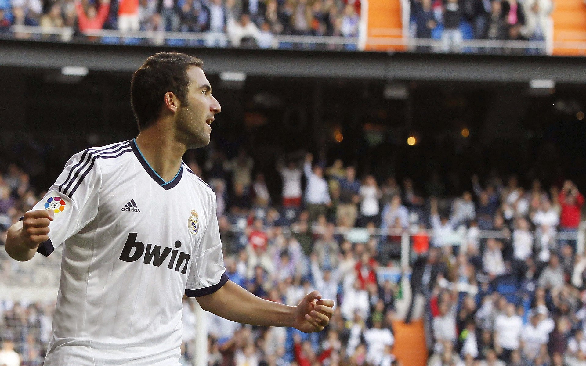 NBA常规赛季后赛激情夜！爱德华兹里突外投，波士顿凯尔特人爆冷丹佛掘金